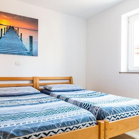 Sunny Old Town Apartment コペル エクステリア 写真