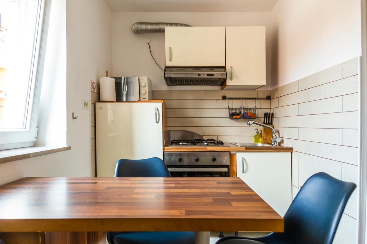 Sunny Old Town Apartment コペル エクステリア 写真